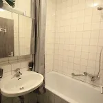 Edelweiss Apartment *